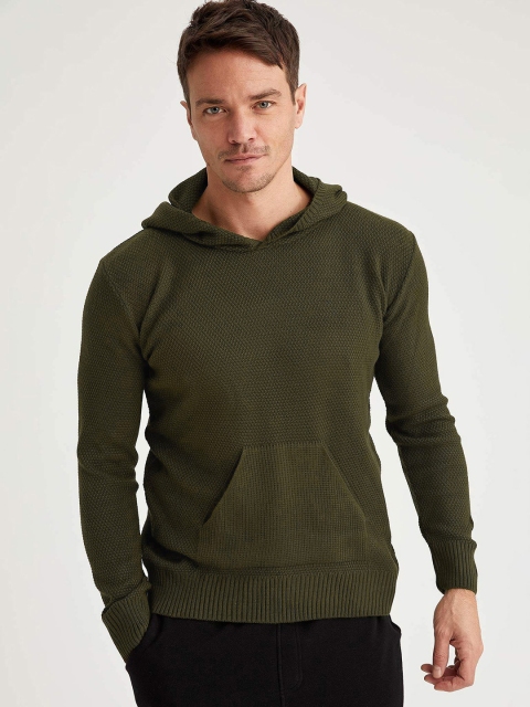 

DeFacto Men Olive Green Solid Slim Fit Hooded Pullover Sweater