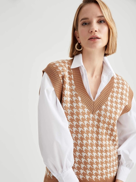 

DeFacto Women Camel Brown & White Printed Regular Fit Pure Acrylic Sweater Vest