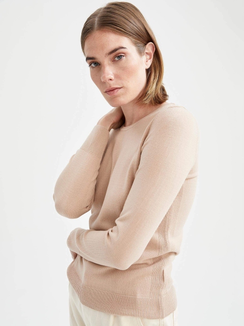 

DeFacto Women Beige Solid Pullover