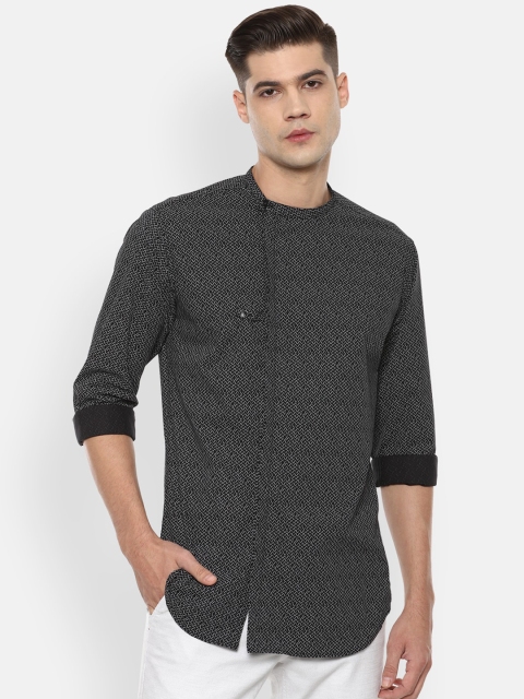 

V Dot Men Black & White Slim Fit Opaque Printed Pure Cotton Casual Shirt