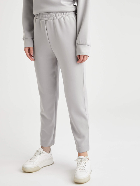 

DeFacto Women Grey Trousers
