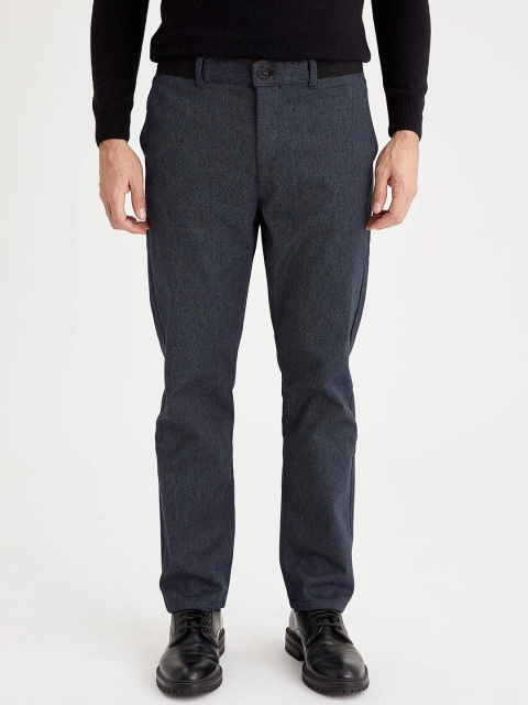 

DeFacto Men Navy Blue Solid Relaxed Fit Trousers