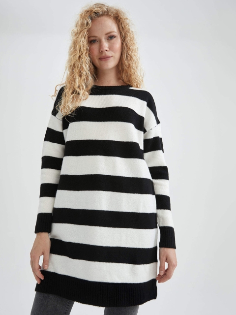 

DeFacto Women Black & White Striped Longline Pullover Sweater