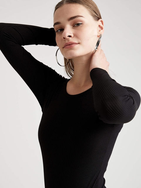 

DeFacto Women Black Solid Fitted Bodysuit