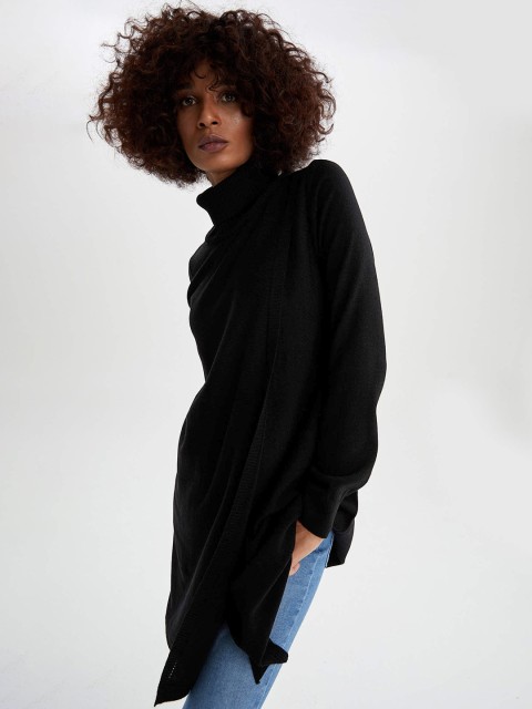 

DeFacto Women Black Solid Longline Layered Turtle Neck Pullover Sweater
