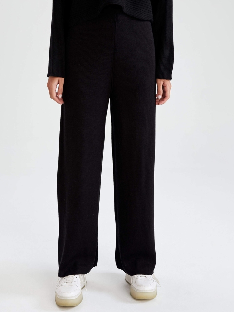 

DeFacto Women Black Solid Parallel Trousers