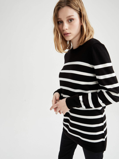 

DeFacto Women Black & White Striped Longline Pullover Sweater