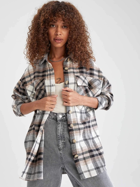 

DeFacto White & Black Shirt Collar Checked Tunic