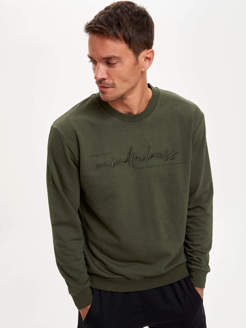 

DeFacto Men Olive Green Typography Print Sweatshirt