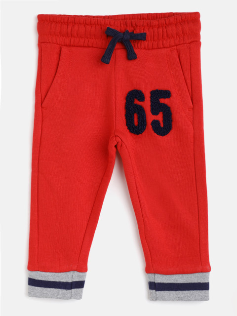 

United Colors of Benetton Boys Red Solid Joggers with Applique Detail