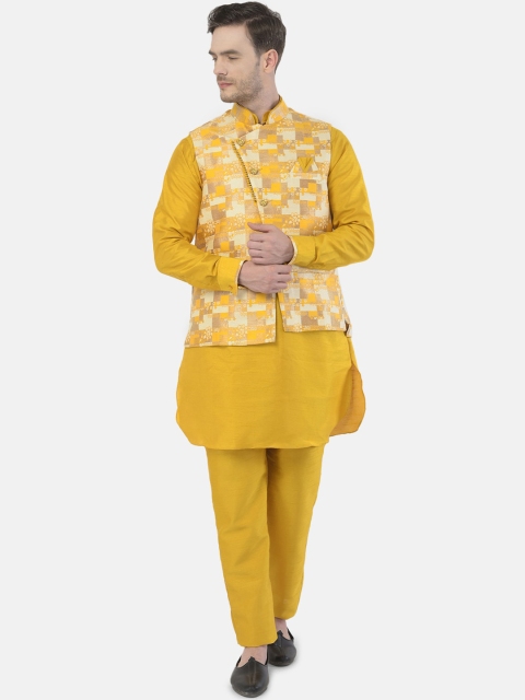 

SG RAJASAHAB Men Yellow Regular Raw Silk Kurta with Pyjamas & Nehru Jacket