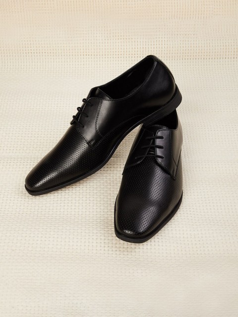 

CODE by Lifestyle Men Black Derbys