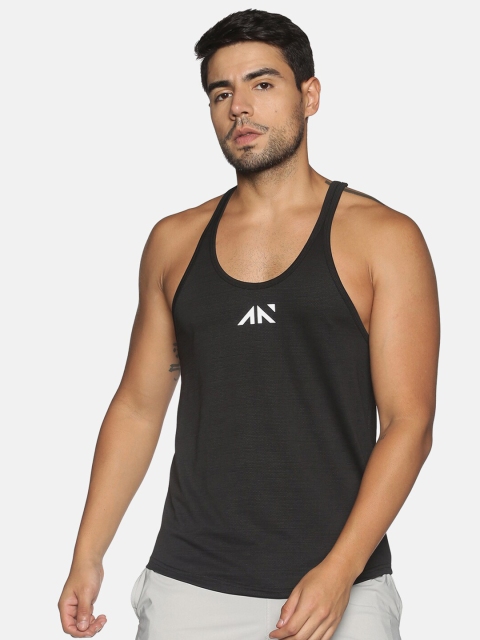 

AESTHETIC NATION Men Black Typography Printed Slim Fit T-shirt