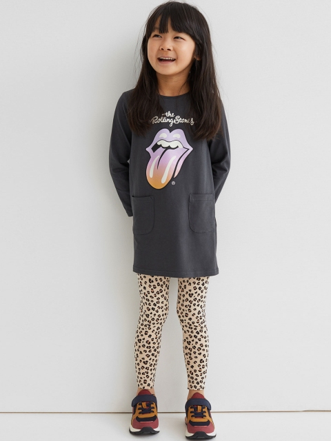 

H&M Girls Grey & Beige Rolling Stones 2-Piece Printed Set