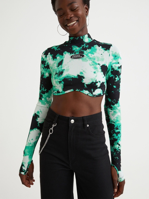 

H&M Women Green & White Dyed Long-Sleeved Cropped Top