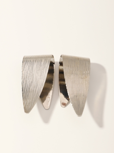 

URBANIC Women Silver-Toned Quirky Studs Earrings