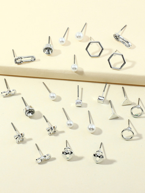 

URBANIC Set of 12 Silver-Toned Studs