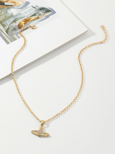 

URBANIC Gold-Toned Necklace with pendant