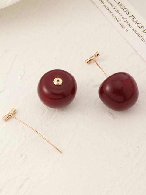 

URBANIC Women Maroon & Gold-Toned Fruit Shaped Drop Earrings