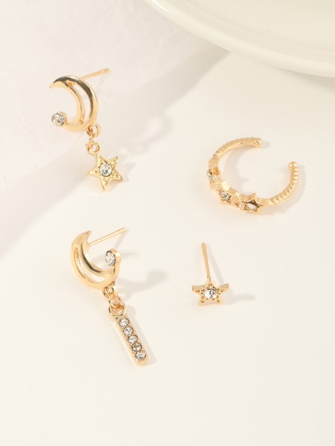 

URBANIC Set of 2 Gold-Toned Stone-Studded Mismatch Earrings
