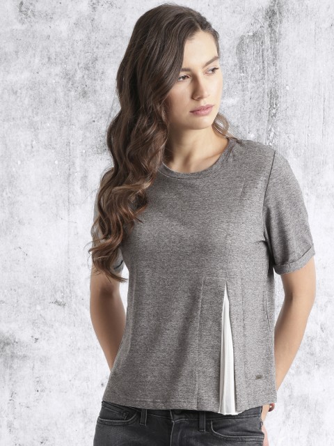 

Roadster Women Grey Melange Solid T-shirt