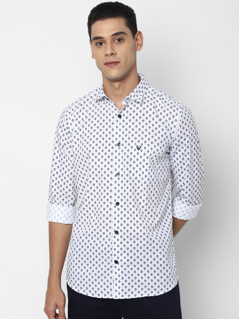 

Allen Solly Men White & Blue Cotton Slim Fit Printed Smart Casual Shirt