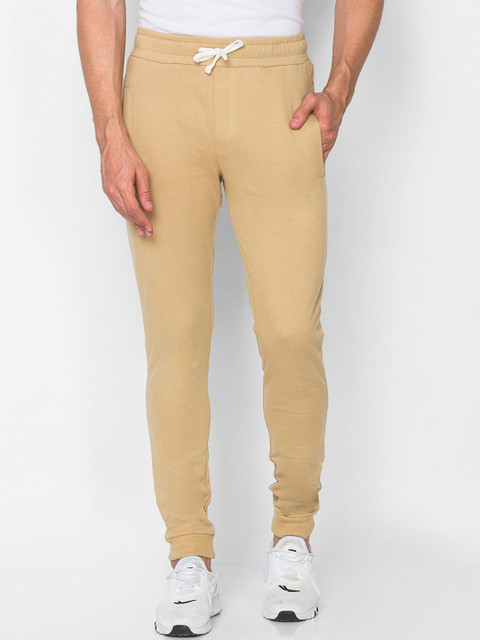 

Smugglerz Men Camel Brown Solid Slim Fit Cotton Joggers