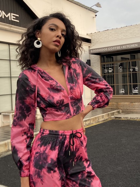 

URBANIC Women Pink & Black Tie & Dye Hooded Sweatshirt