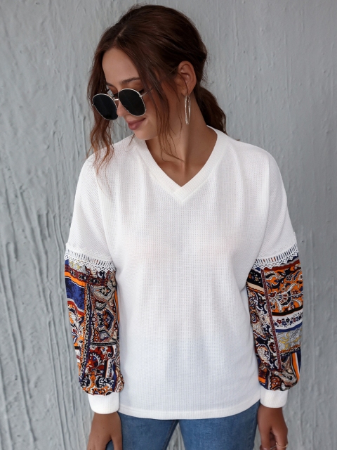 

URBANIC Women White Solid Pullover Sweatshirt with Contrast Sleeves