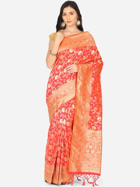

BOMBAY SELECTIONS Peach-Coloured & Gold-Toned Floral Zari Art Silk Banarasi Saree