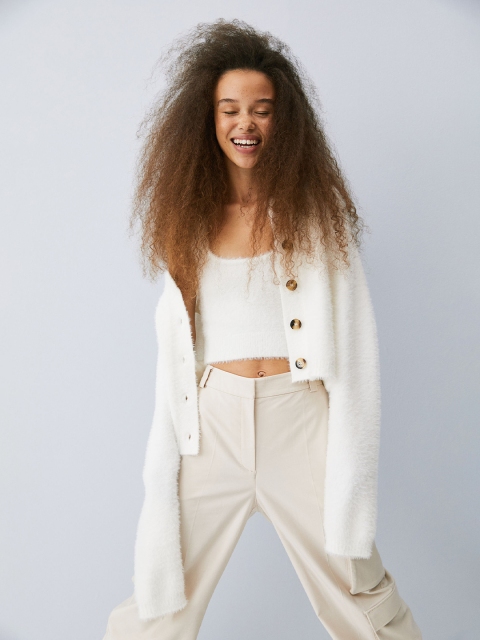

H&M Women White Solid Fluffy Cropped Top