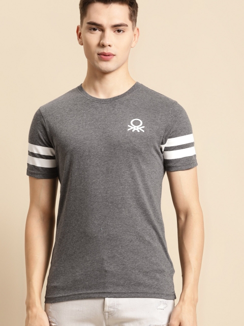 

United Colors of Benetton Men Charcoal Grey Solid T-shirt