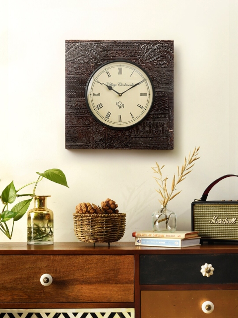 

green girgit Brown & Black Textured Traditional Wooden Block Wall Clock 40.64