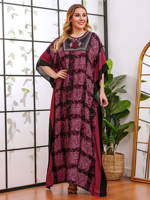 

URBANIC Pus Size Women Fuchsia & Black Checked Tie-Up Neck Maxi Kaftan Dress