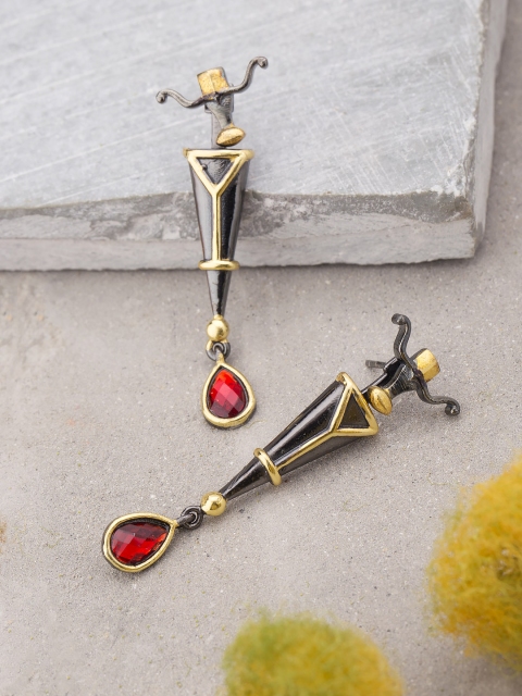 

Studio Voylla Armour Grey & Gold-Toned Armour Drop Earrings