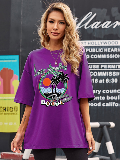 

URBANIC Women Purple & Green Printed Drop-Shoulder Sleeves Cotton T-shirt