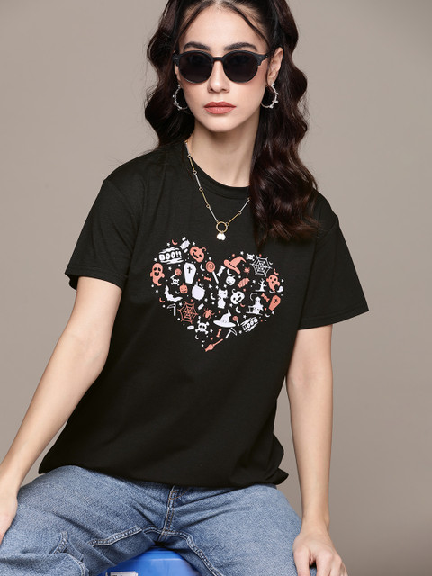 

URBANIC Women Black & White Pure Cotton Printed T-shirt