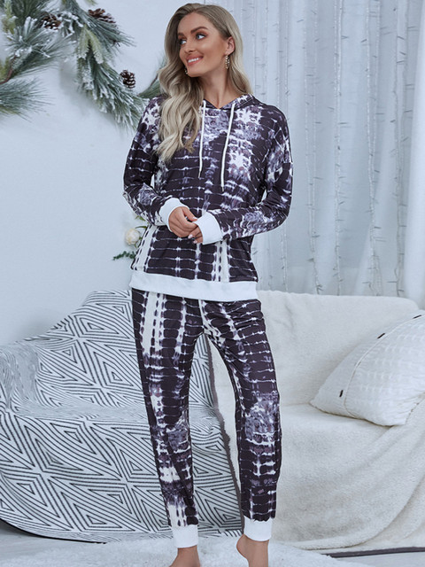 

URBANIC Women White & Black Dyed Pyjama Set