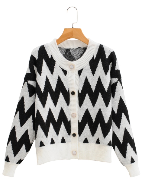 

URBANIC Women White & Black Chevron Patterned Cardigan