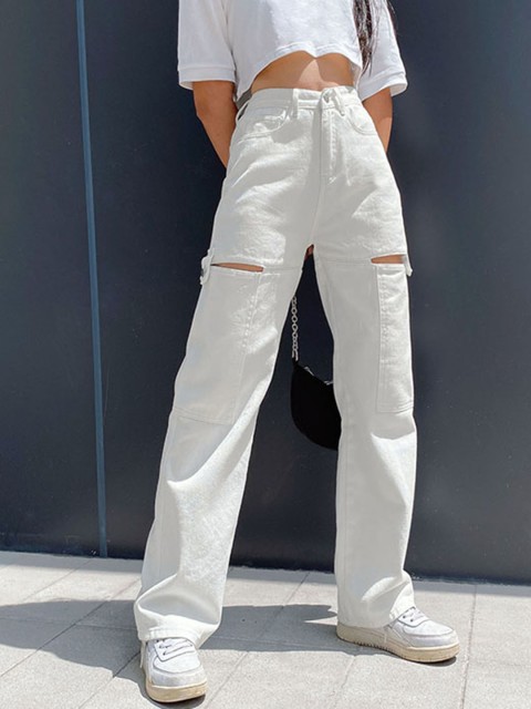 

URBANIC Women White Pure Cotton Mildly Distressed Stretchable Jeans