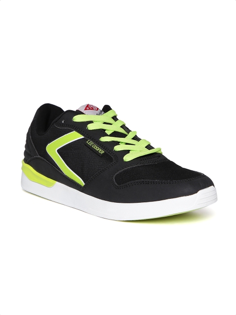 

Lee Cooper Men Black Solid Sneakers