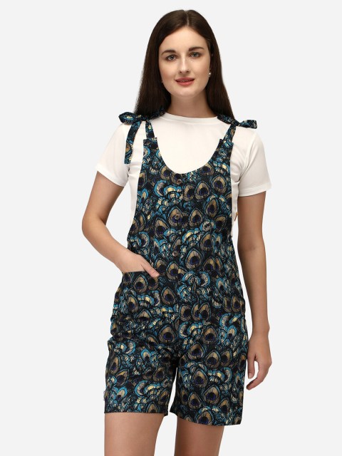 

Yuvraah Women Black & White T-shirt with Short Dungaree
