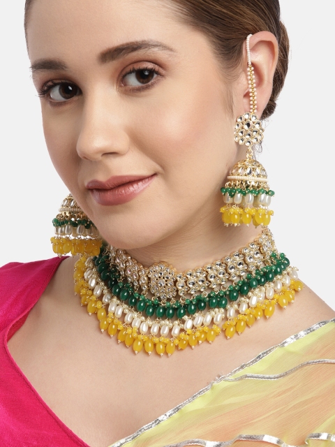 

Melani Borsa Yellow & Green Gold-Plated Handcrafted Kundan Jewellery Set
