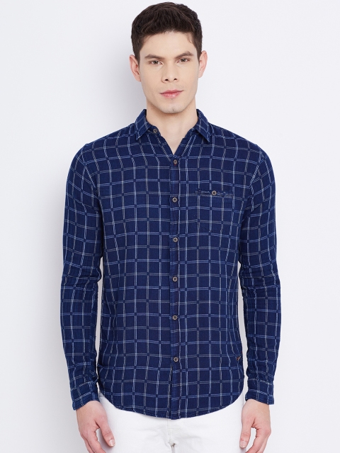 

Status Quo Men Blue & White Slim Fit Checked Casual Shirt