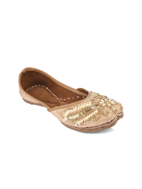 

DESI COLOUR Women Peach-Coloured Embellished Leather Ethnic Mojari Flats
