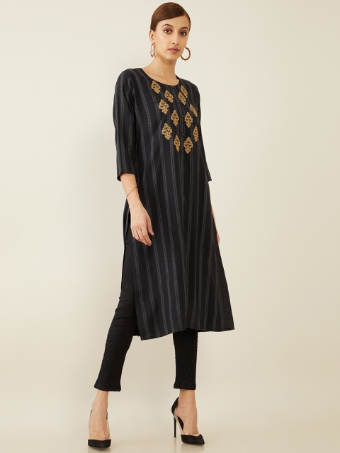 

Soch Women Black Yoke Embroidered Kurta