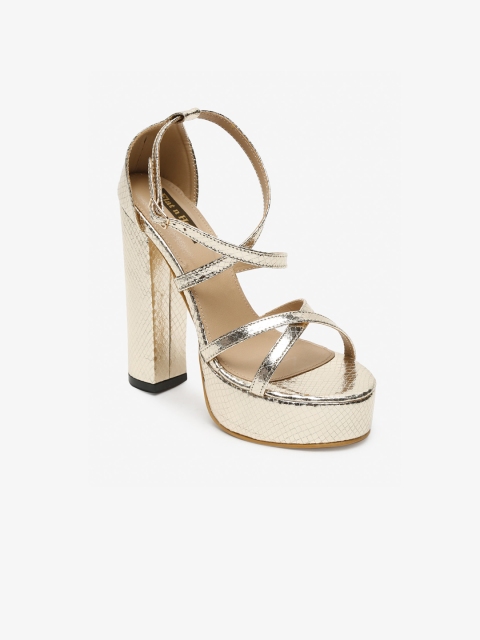 

Flat n Heels Golden Platform Pumps, Gold