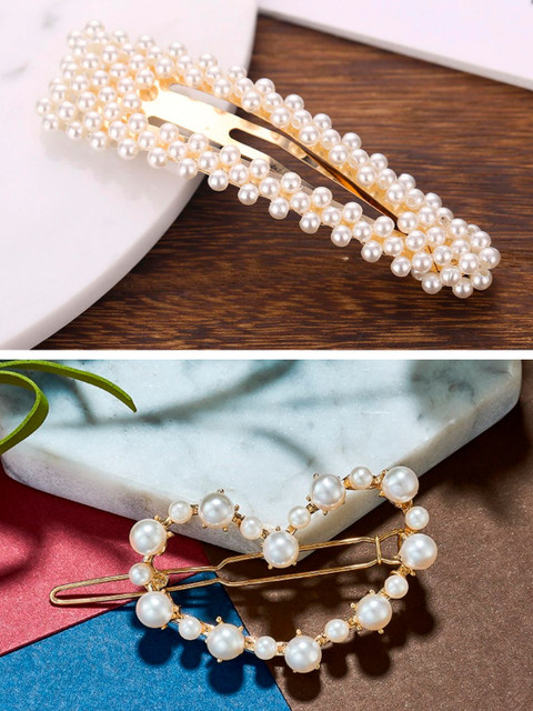 

OOMPH Women Set of 2 Gold-Toned Geometric & Heart Shape Pearls Party Hair Clip