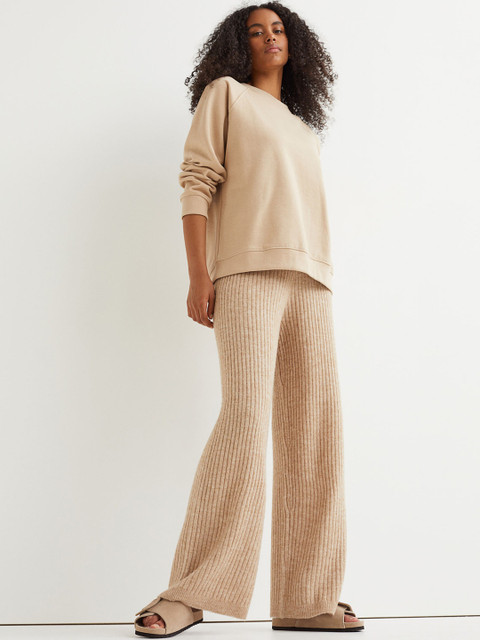 

H&M Woman Beige Sweatshirt
