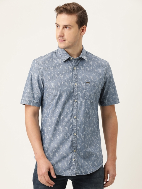 

Peter England Casuals Men Blue & White Slim Fit Floral Printed Pure Cotton Casual Shirt